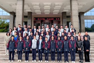 平湖市当湖高级中学研学团队走进银河集团(galaxy)