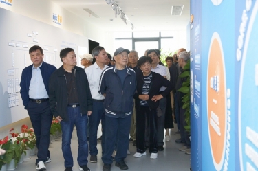 平湖市社经室老干部一行赴银河集团(galaxy)调研
